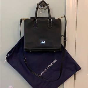 New dooney bourke pebble leather hand bag